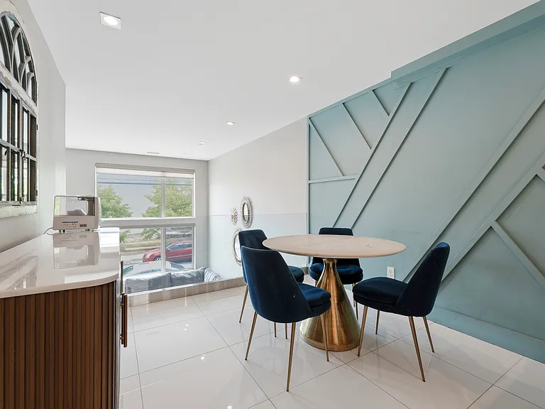1302 S 20th St — Photo 10