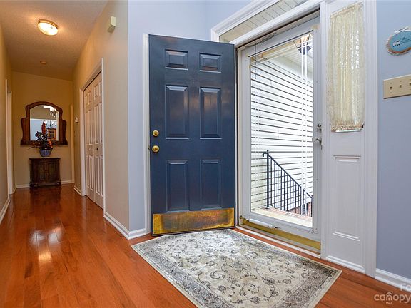 5th image of 9126 Twin Trail Dr