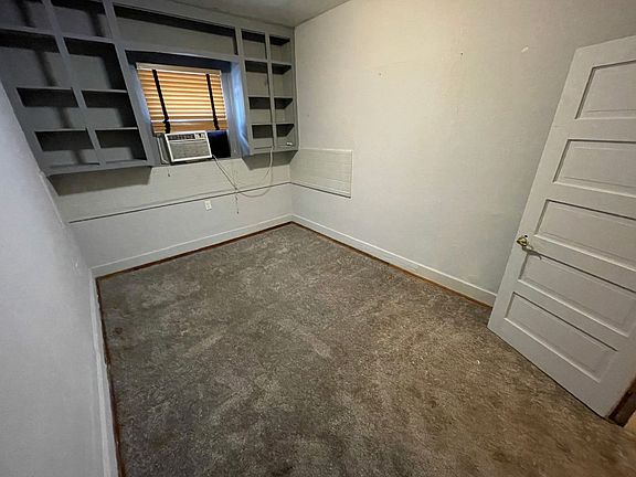 2nd image of 2810 S Harvey Ave #A