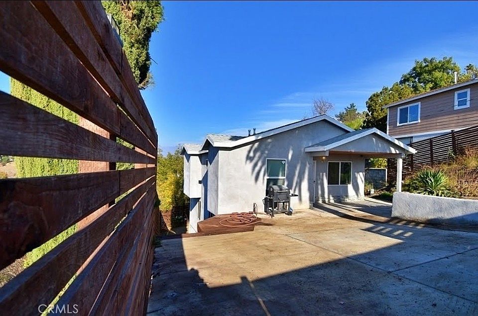 2nd image of 4129 Turquoise St
