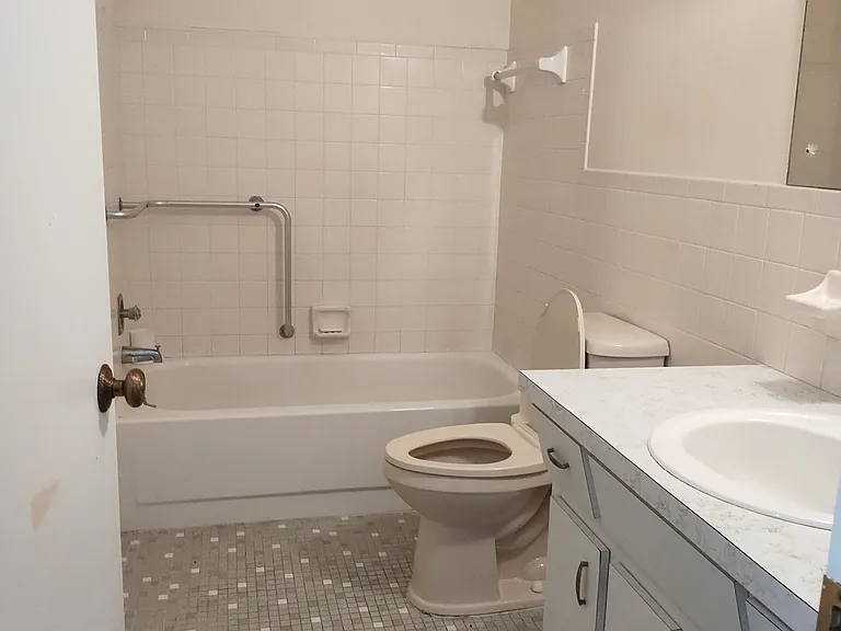 2440 World Parkway Blvd #56 — Photo 8