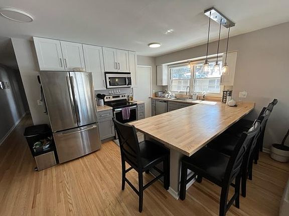 5th image of 6311 Xerxes Ave S