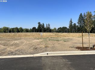 1553 NW Tracy St #82, McMinnville, OR 97128