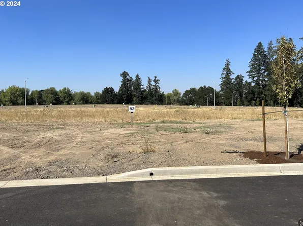 1553 NW Tracy St #82, McMinnville, OR 97128