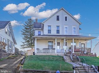 87 N Reamstown Rd, Stevens, PA 17578