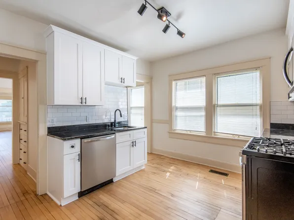 2415 N Murray Ave #2415, Milwaukee, WI 53211