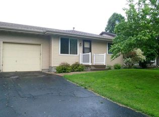 1002 Division St, Waunakee, WI 53597