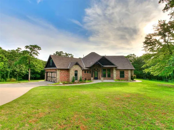 4708 E 4th St, Cushing, OK 74023