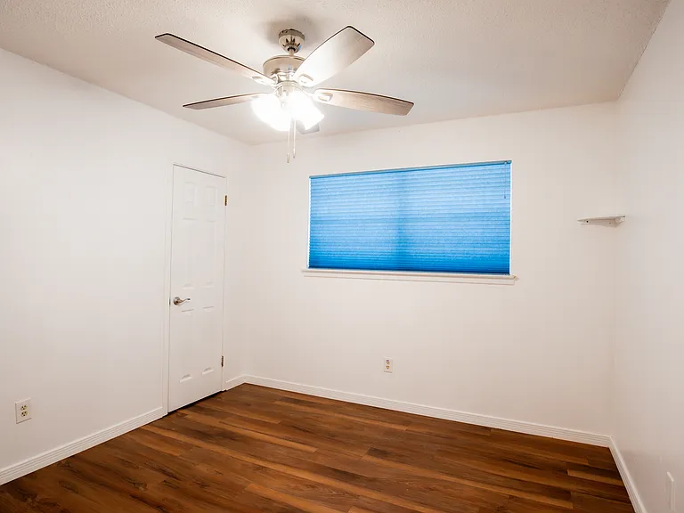 1633 Stull Dr — Photo 9
