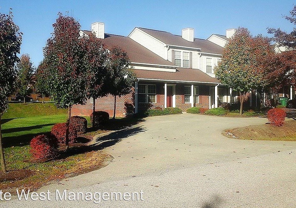 1st image of 685 Oaktree Blvd