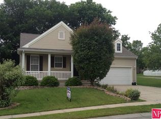 15737 Berry St, Omaha, NE 68135