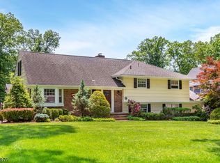 97 Magnolia Pl, Wayne, NJ 07470