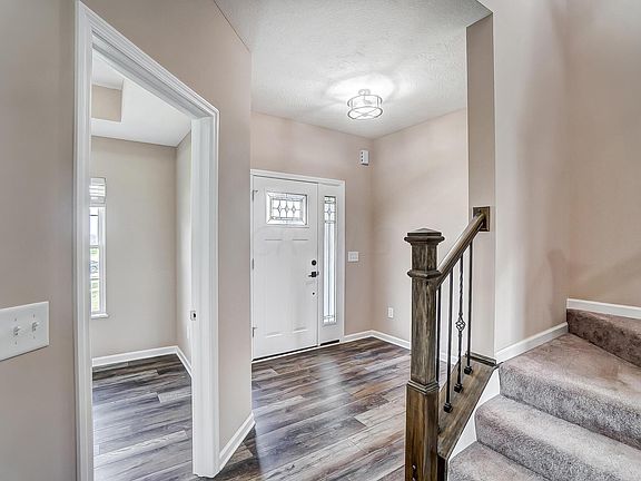 4th image of 373 Buena Vista Dr