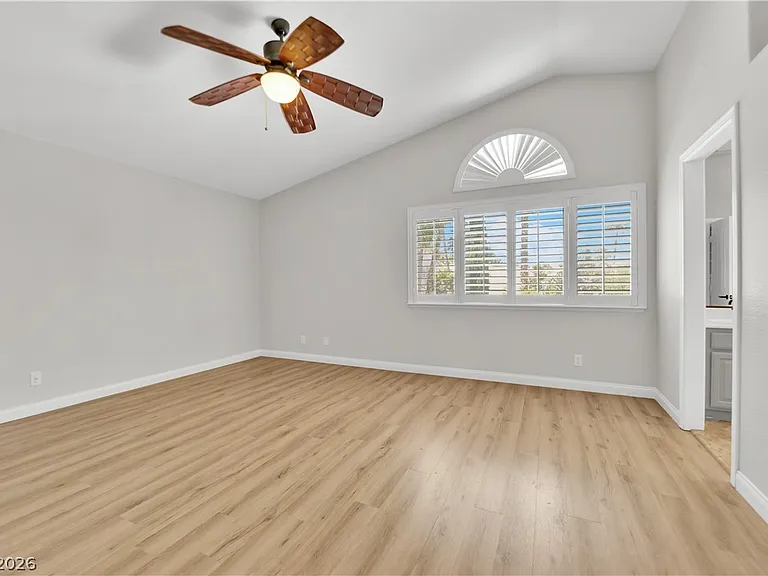 8112 Tropic Isle Cir — Photo 24