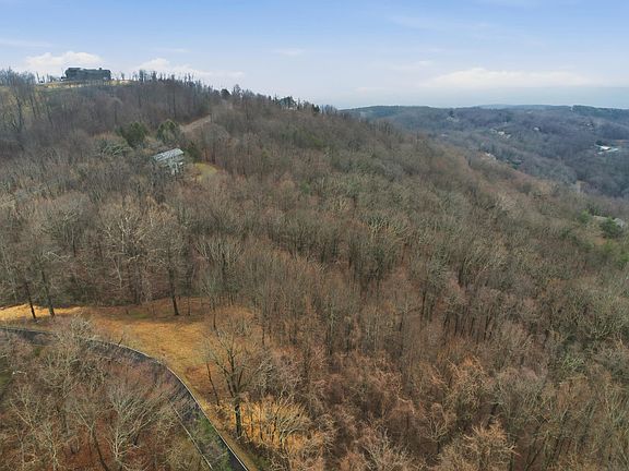 5th image of 7 Day Lily Rd