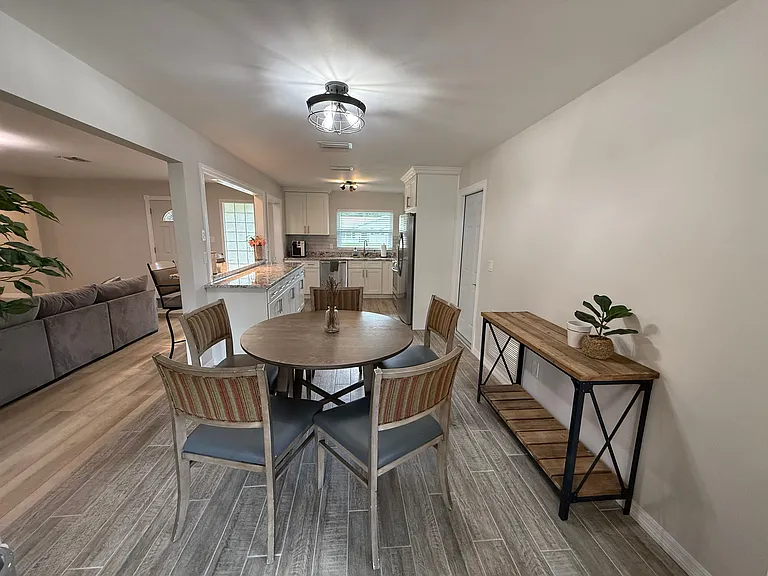 1433 Marjohn Ave — Photo 9