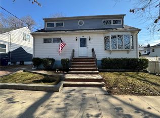 70 Remsen St, Staten Island, NY 10304