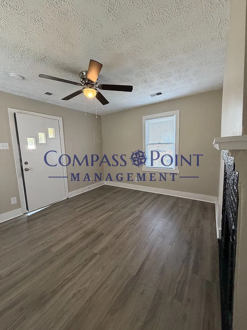 Newly Remodeled 2 bedroom house — Photo 3
