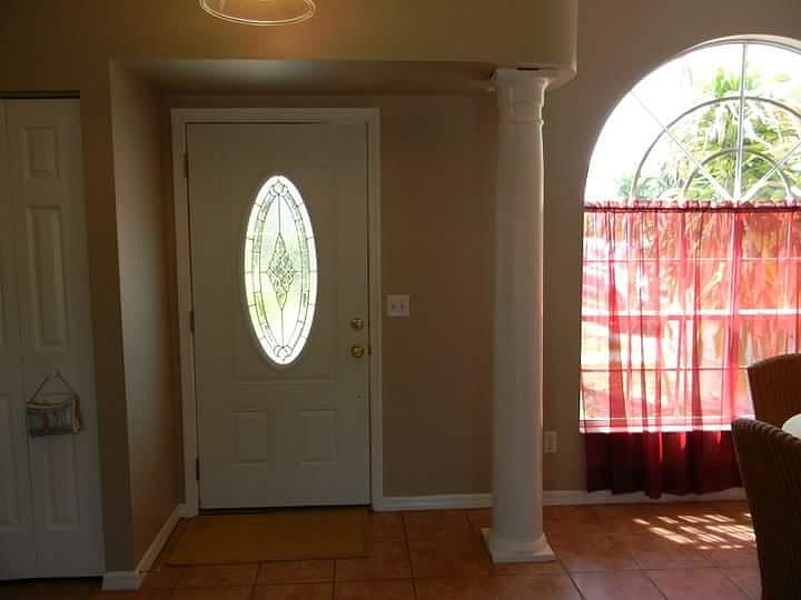 Front door/entry