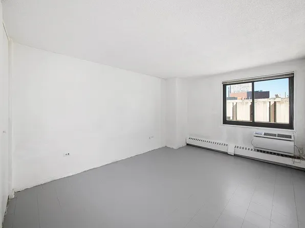 90 Gold Street image 7 of 12