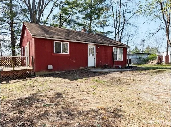 3570 S Snoddy Rd, Bloomington, IN 47401