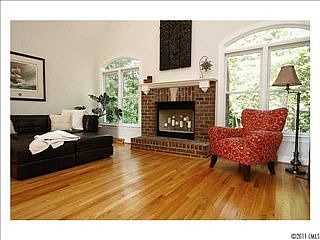 2nd image of 146 Dobbin Ln