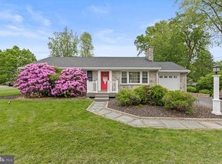 1467 Eden Rd, Lancaster, PA 17601