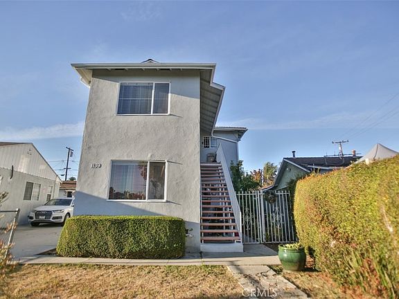 2nd image of 1139 E 67th St