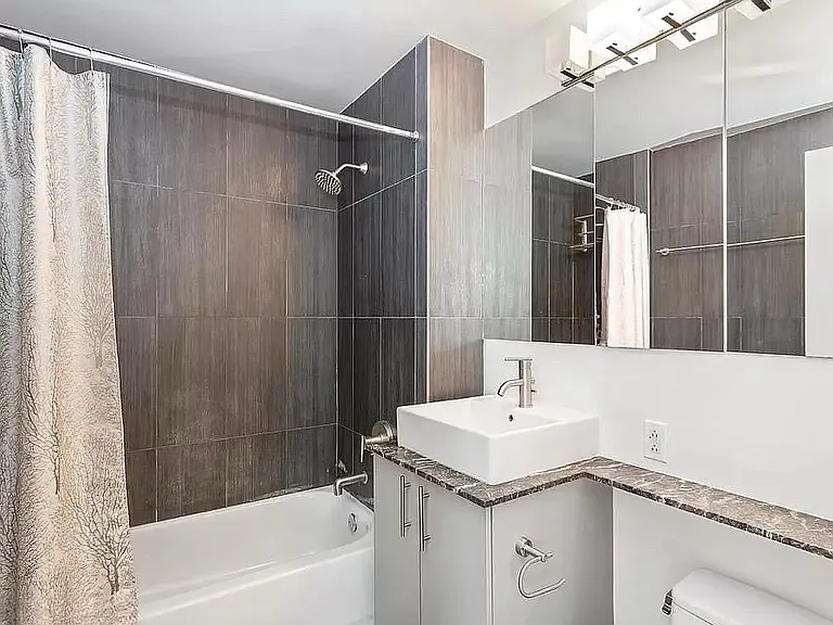 4815 11th St #9B — Photo 8