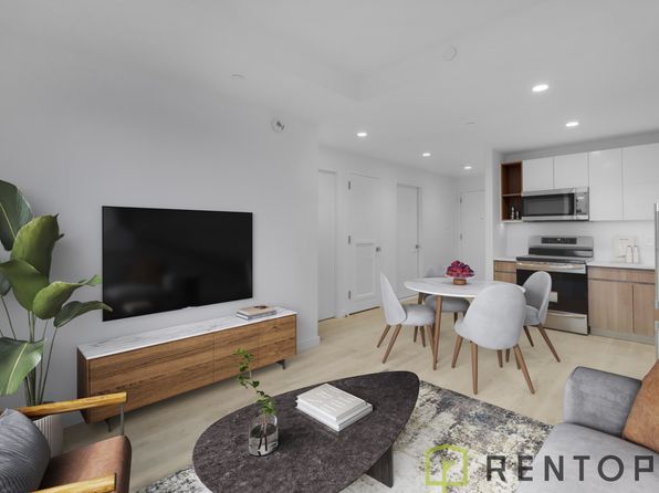 87 Commercial St #1216N