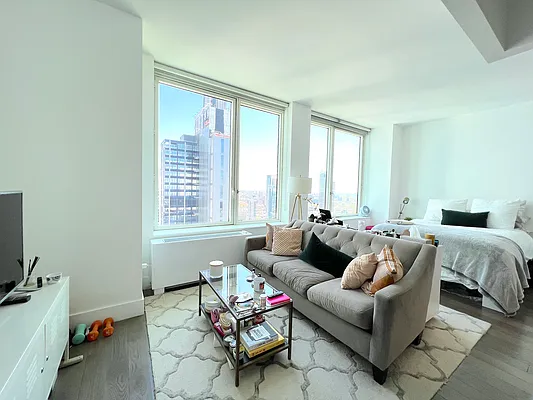 Rented by Corcoran | media 3