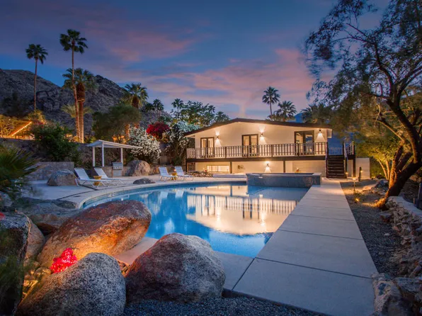 2370 S Araby Dr, Palm Springs, CA 92264