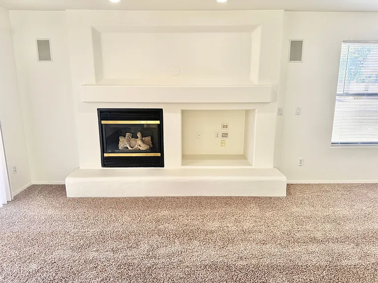 2106 W Alta Vista Rd — Photo 6