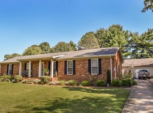 555 Hollerman Ln, Gallatin, TN 37066
