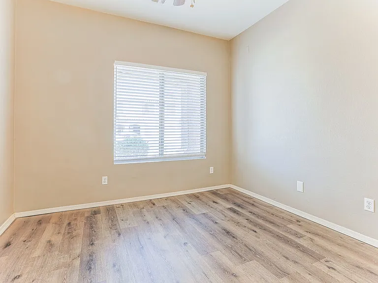30225 N Royal Oak Way — Photo 13