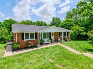 343 Meadow Ln, Flemingsburg, KY 41041
