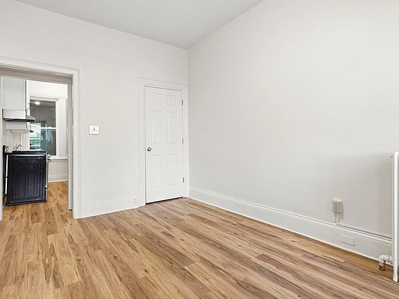 4th image of 19 S Russell St