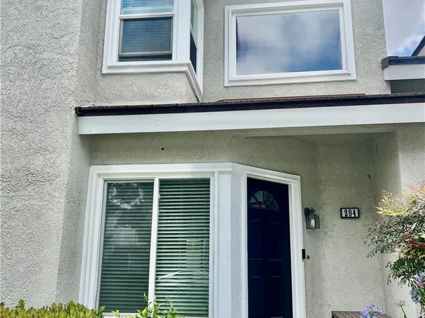 204 Greenmoor, Irvine, CA