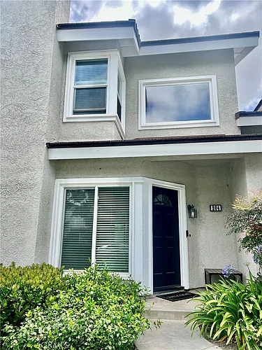 204 Greenmoor Photo 1
