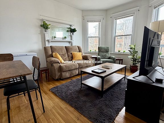 3rd image of 530 Cambridge St #3R