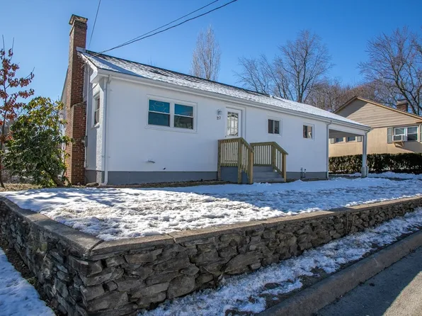27 Graham St, Leominster, MA 01453