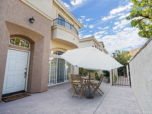 4th image of 342 Avenida De Royale