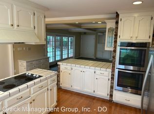 7410 Heatherwood Dr, Cupertino, CA 95014