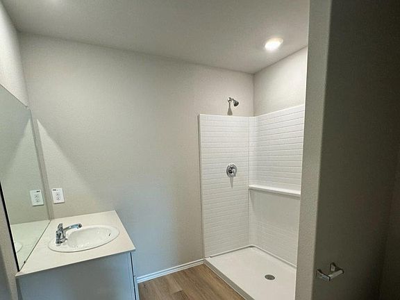5th image of 5541 Flannel Rd