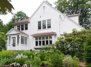 1032 Beacon St, Newton, MA 02459
