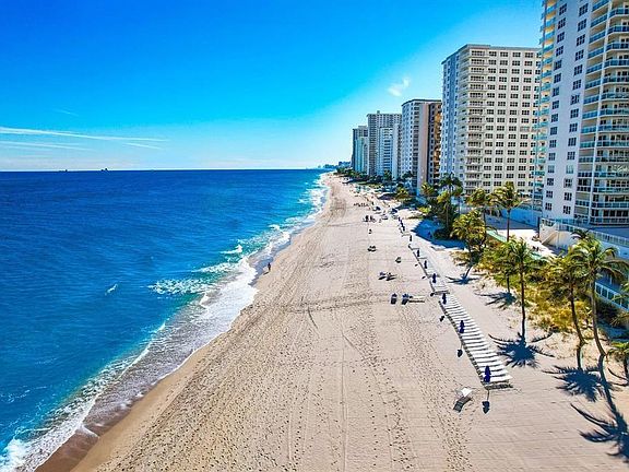 2nd image of 3900 Galt Ocean Drive #2204