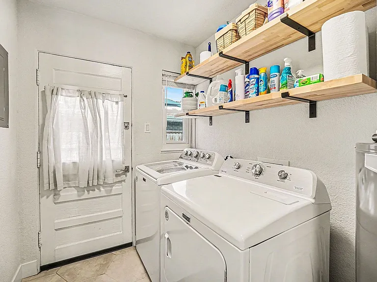 5217 E Martin Luther King Jr Blvd — Photo 17