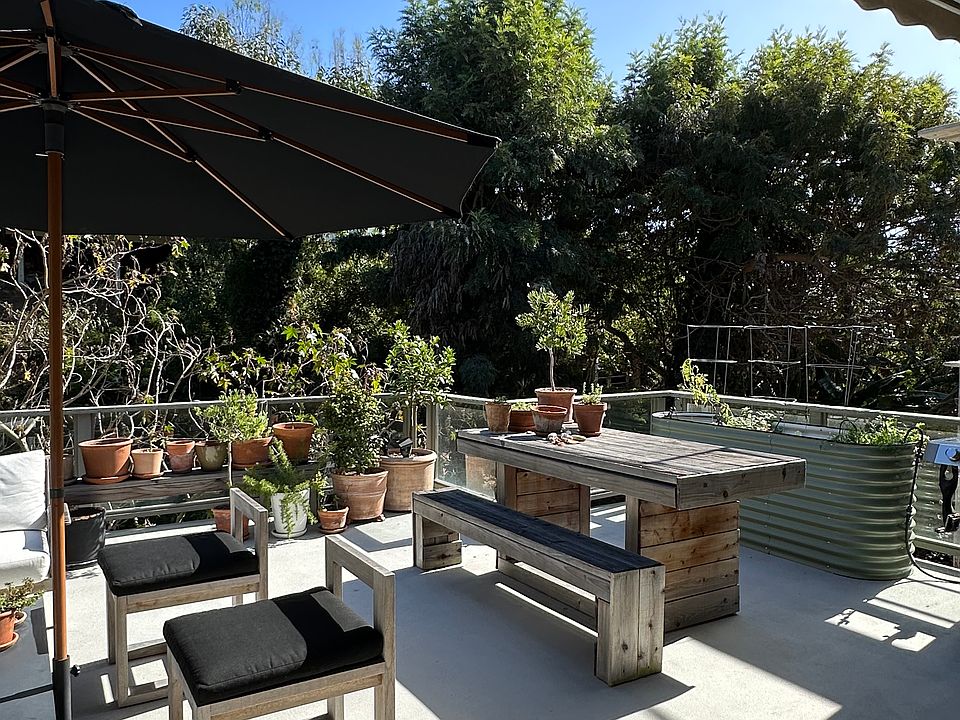 Deck in the canyon