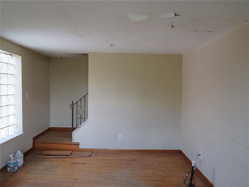 4120 Outlook Dr, West Mifflin, PA 15122 Zillow