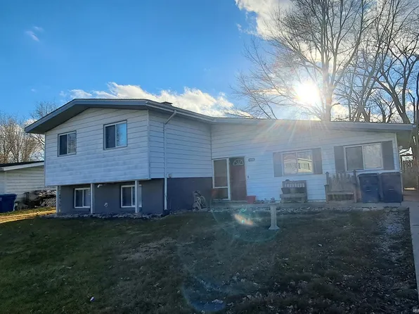 3416 Westover St, Peru, IN 46970